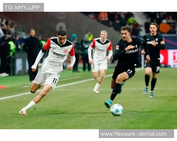 沃尔夫斯堡难得一分，战平弗赖堡在德甲赛场上展现拼搏精神